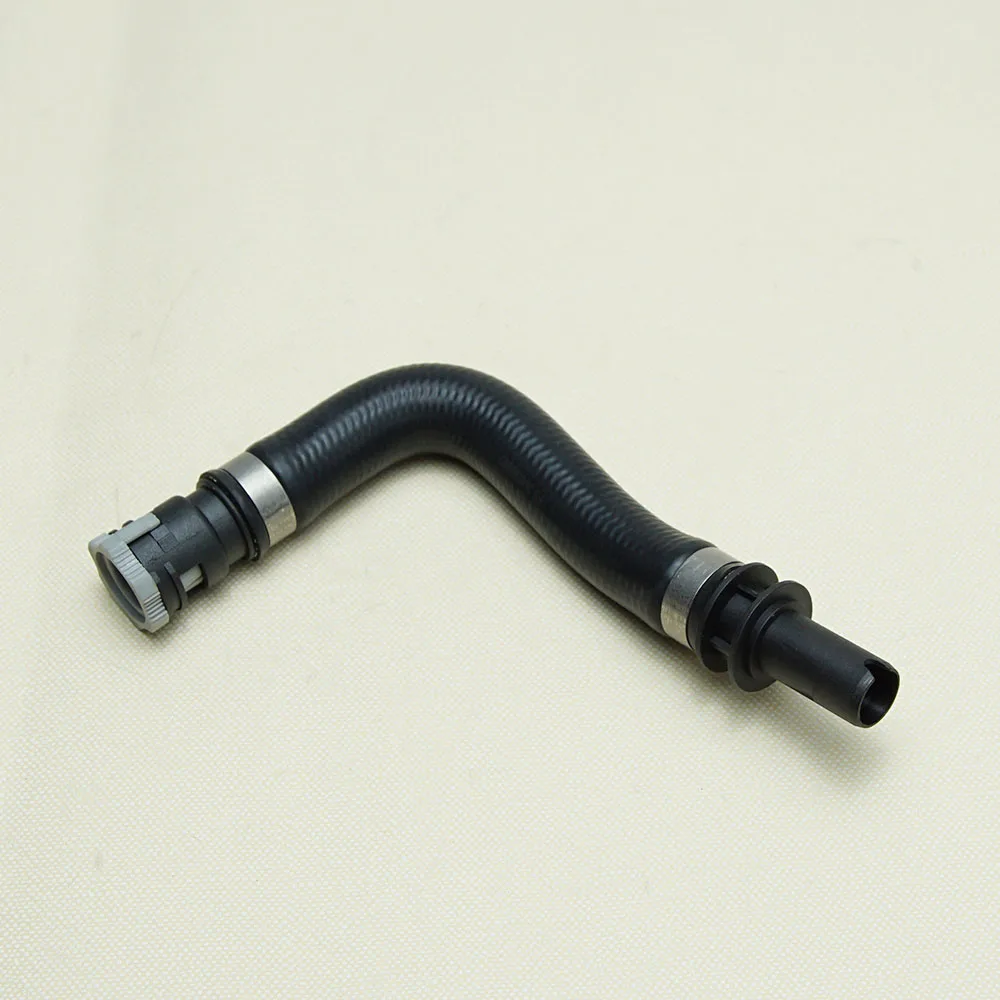 

30636987 The flexible hose at the outlet of the car air conditioning radiator coolant tank For Volvo C30 C70 S40 V50 Auto Part