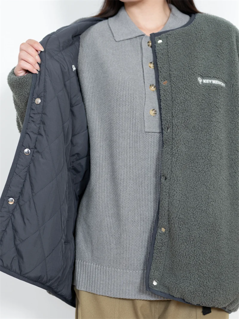 

Двусторонняя теплая флисовая куртка из хлопка для мужчин и женщин, новая модель для активного отдыха зимой, свободный крой, длинный рукав, круглый вырез горловины.