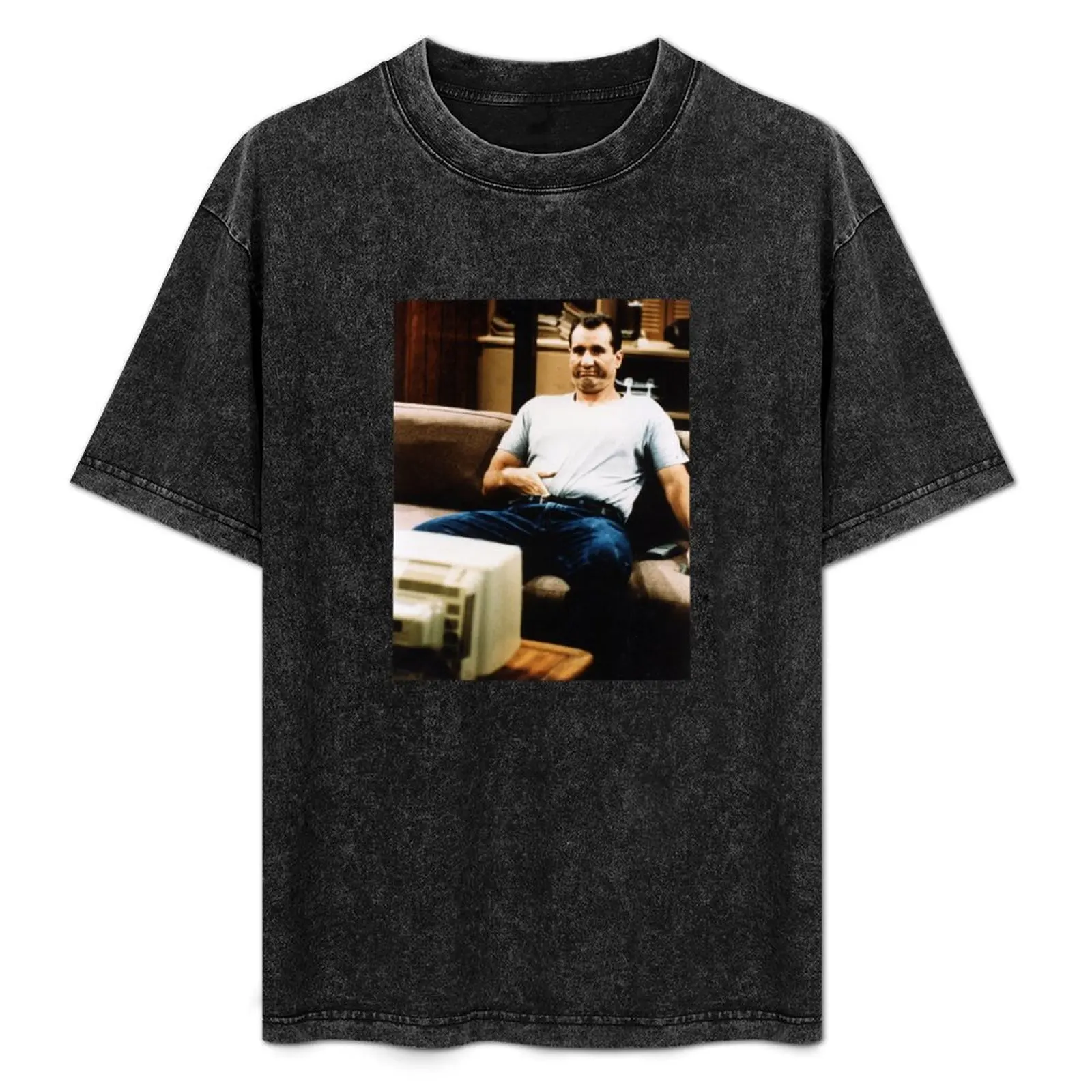 

Peggy bundy no ma'am al bundy married with children fan tshirt, Peggy bundy no ma'am al buddy married with children fan T-Shirt