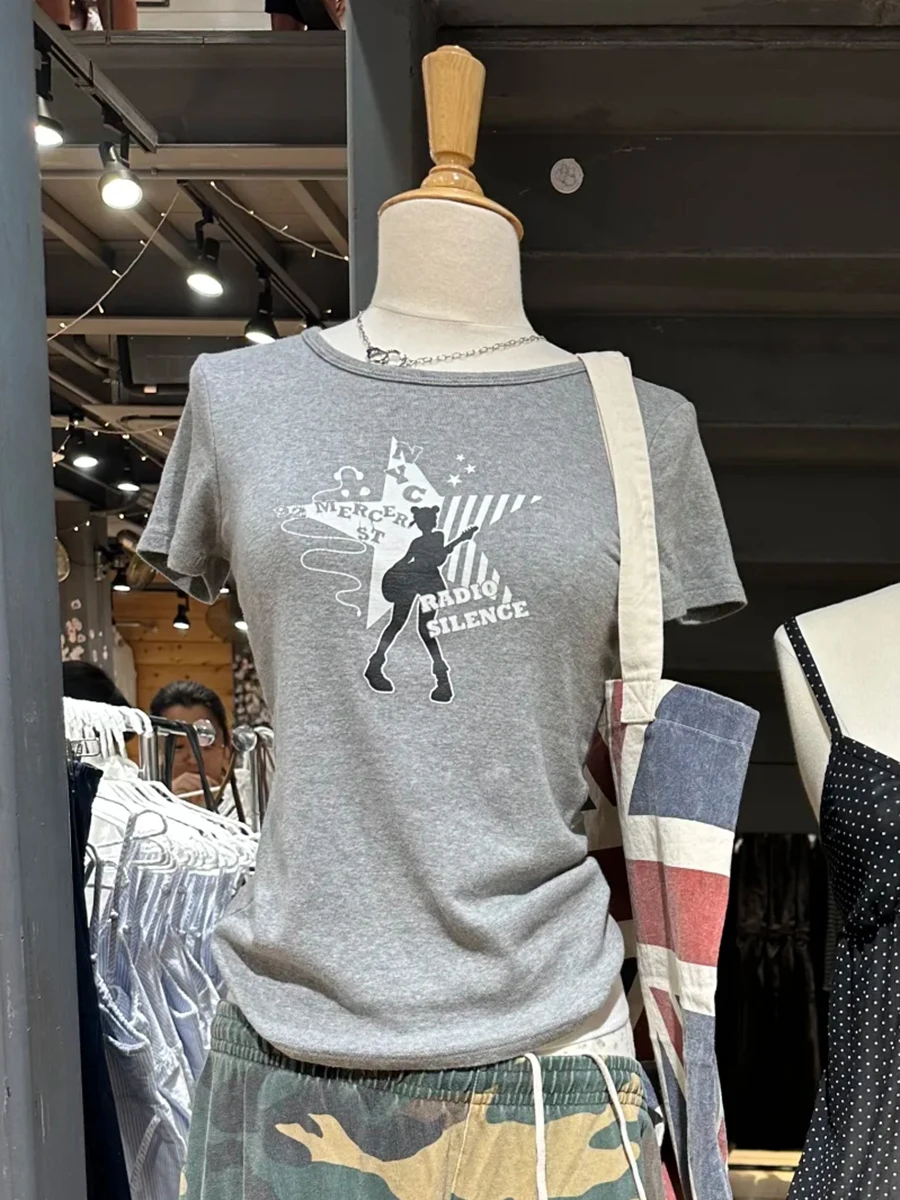 

Vintage Girl Guitarist Print T-shirt Woman Summer O-neck Short Sleeve Cotton T-shirts New Preppy Style Sweet Slim Y2k Tee Tops