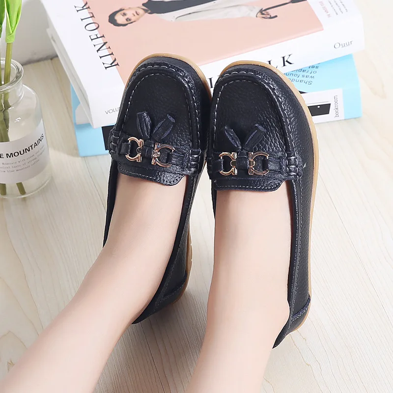 Women Loafers 2022 Soft Bottom Flat Shoes Plus Size Breathable Casual Sport Shoes PU Non Slip Vulcanize Shoes Sapatos Femininos