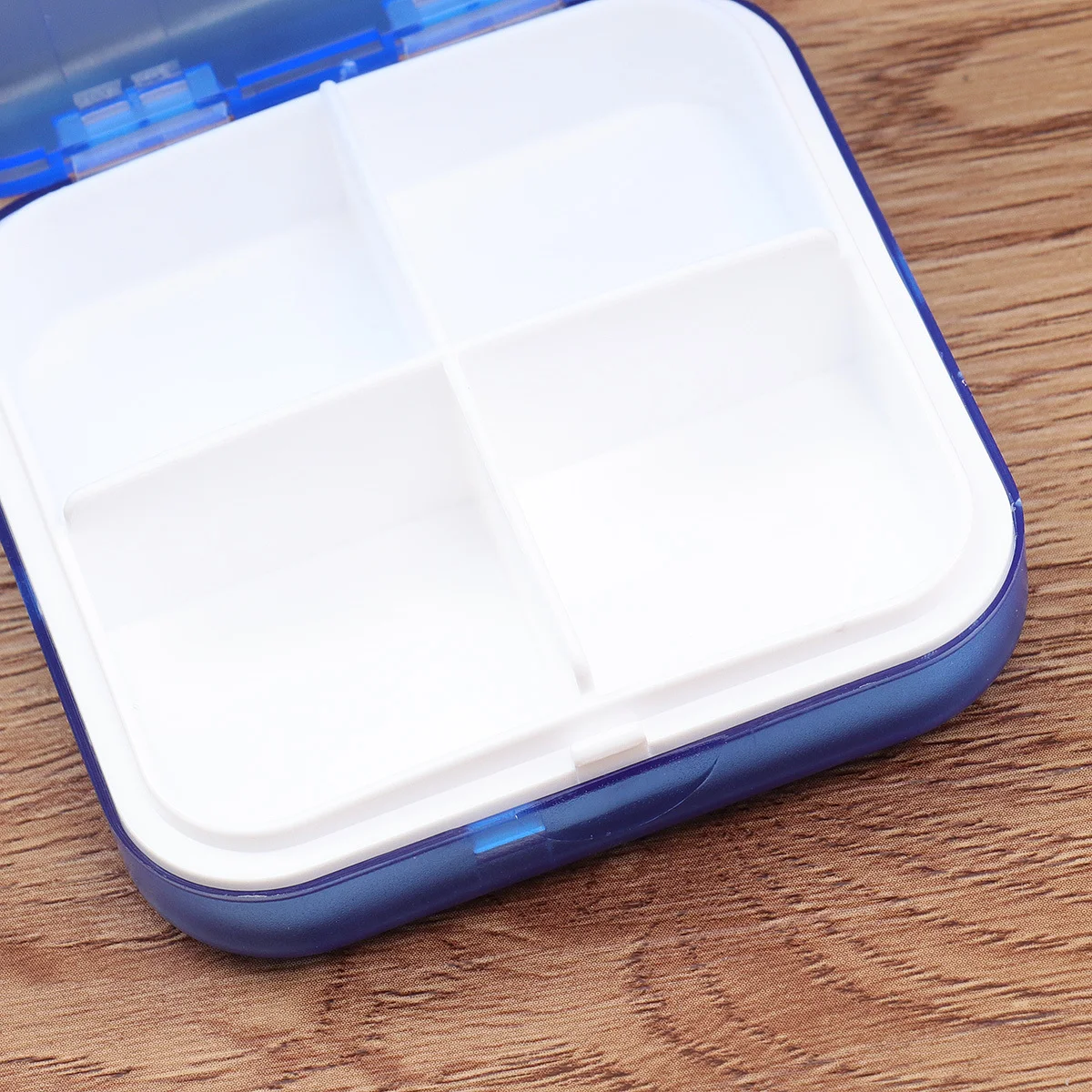 

1 set 1 Set 28 Grids 7 Layers Portable Medicine Organizer Case For Daily Travel Pill Storage Small Durable Tablet Container