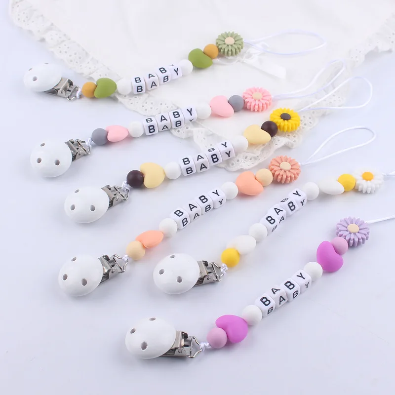 Custom Letter Name Pacifier Clips Chain Daisy Flower Pendants for Baby Infant Chew Leash Nipple Holder Teether Creative Gifts