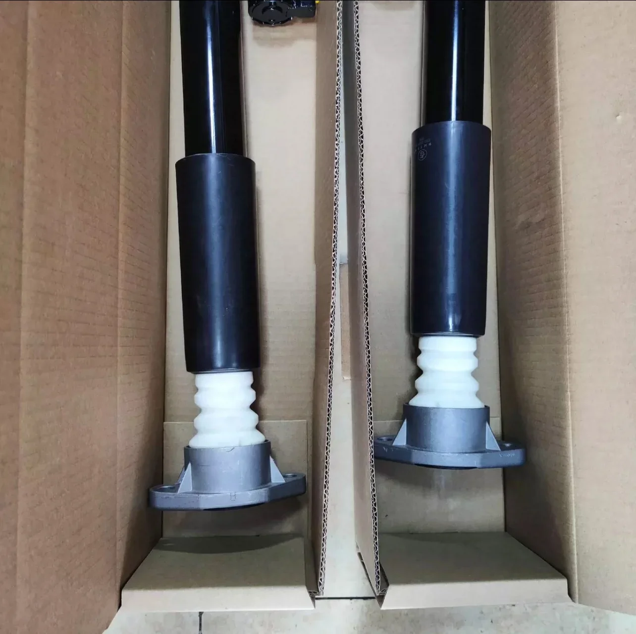 A2133203201shock Absorber for E43