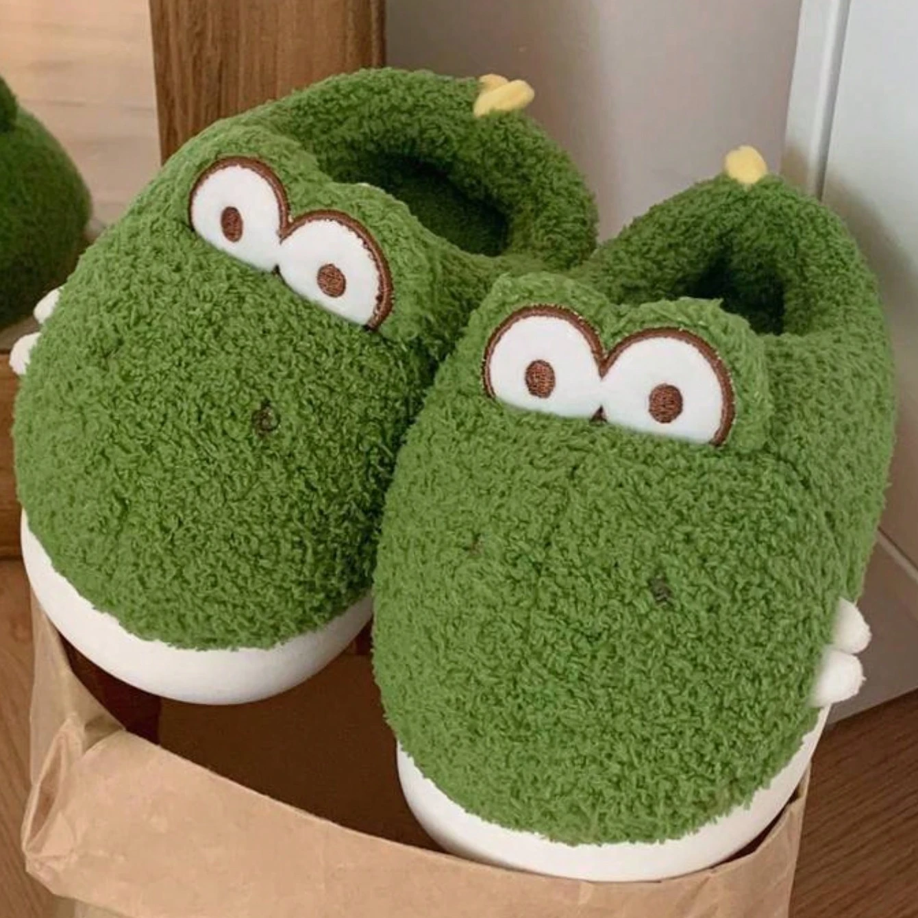 Cute Dinosaur Winter New Women Slipper Soft Heel Platform Fur Warm Indoor Comfortable Home Fluffy Home Slippers