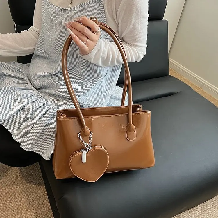 

New 2025 Solid - Color Underarm Bag for Women - Popular, Large Capacity, with Heart - Shaped Ornament, Tote Shoulder Style