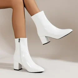 Bottes de rinçage blanches pour femmes, fermeture éclair latérale commandée, talon moyen, botte courte, chaussures pointues, grande taille, mode, nouveau, 2024