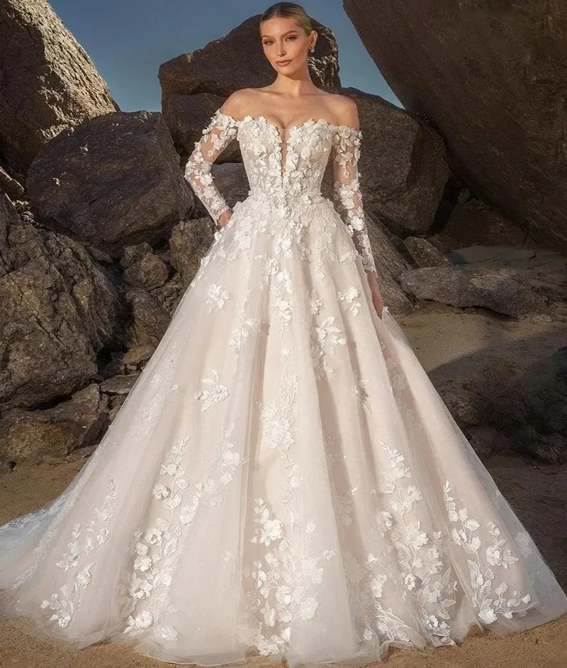 

Elegant Wedding Dress 2026 Sweetheart Appliques Backless Lace Long Sleeves Tulle Bridal Bride Gown Vestido de Noiva Robe Mariage