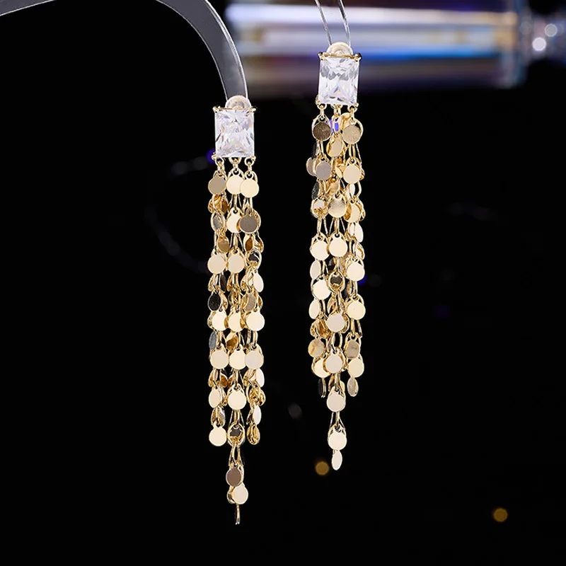

French Retro Zircon Metal Fish Scale Long Tassel for Women Unique Earrings Elegant Personality Ear Accessories