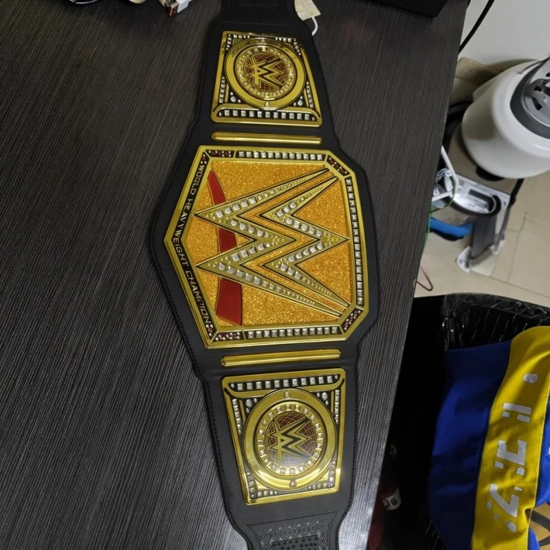 Image of Auf Lager: Erwachsenen-Wrestling WE World Heavyweight Championship Gürtel, Undisputed Global Championship Gürtel, Sammlerstück