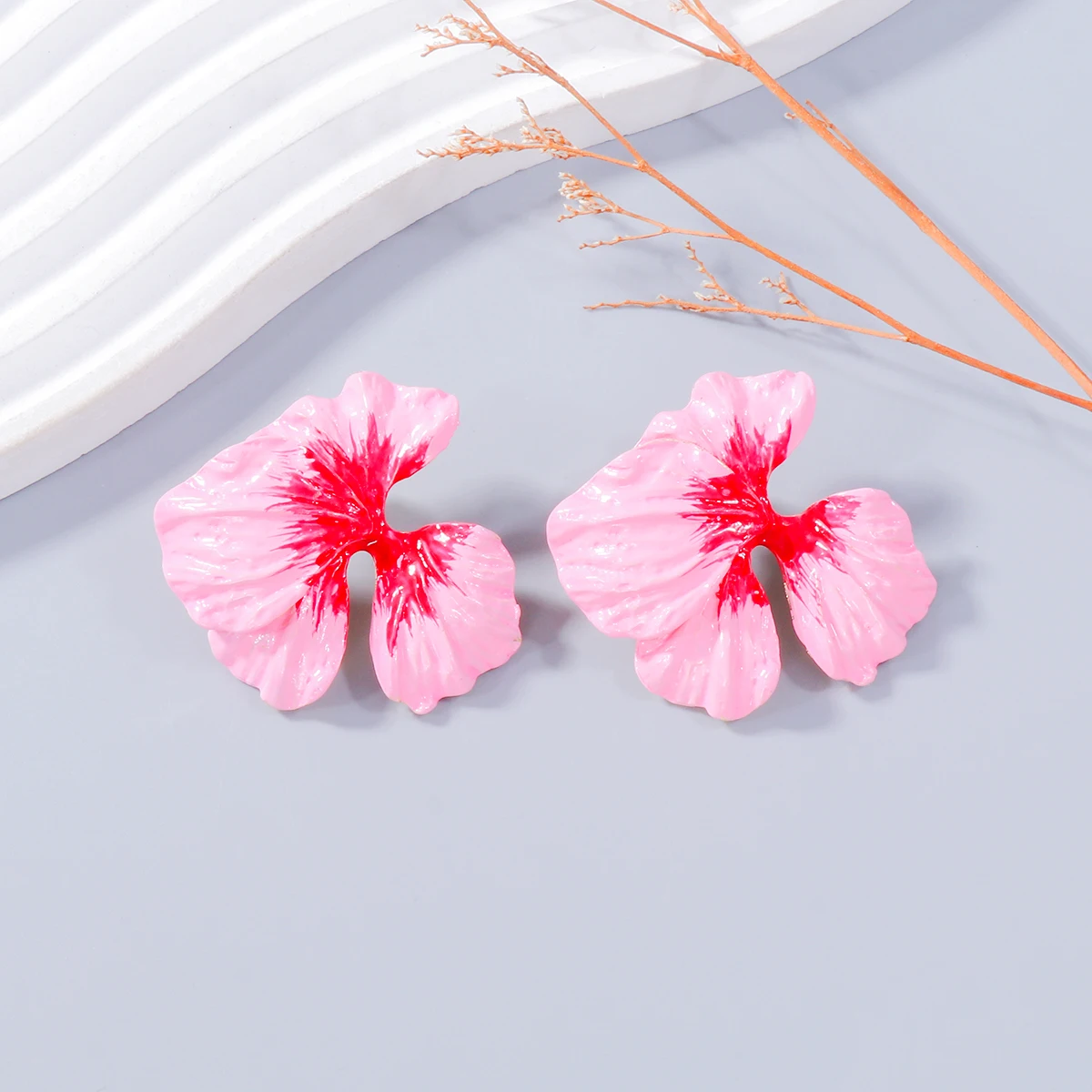 2024 New Alloy Flower Drop Earrings Vintage Statement Metal Earrings for Women Holiday Party Jewelry Gifts Wholesale