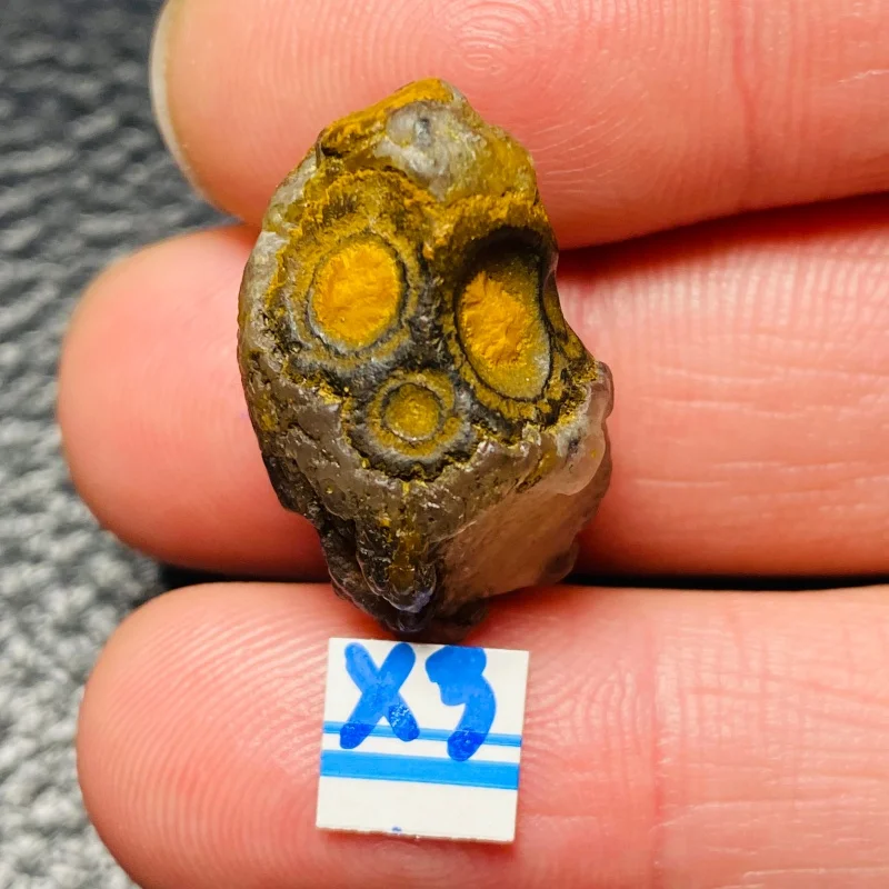 Picture 3: Natural Gobi Agate Raw Stone with Eye Pattern Healing Crystal Home Decoration Gift