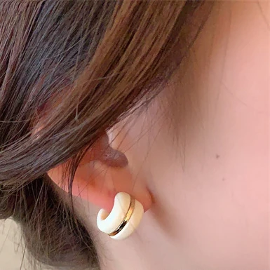 Autumn Female Korean Cream Round Earrings Beautiful Cute Colorful Acrylic Bulky Small Eardrop INS925 Silver Needle Jewelry Gift