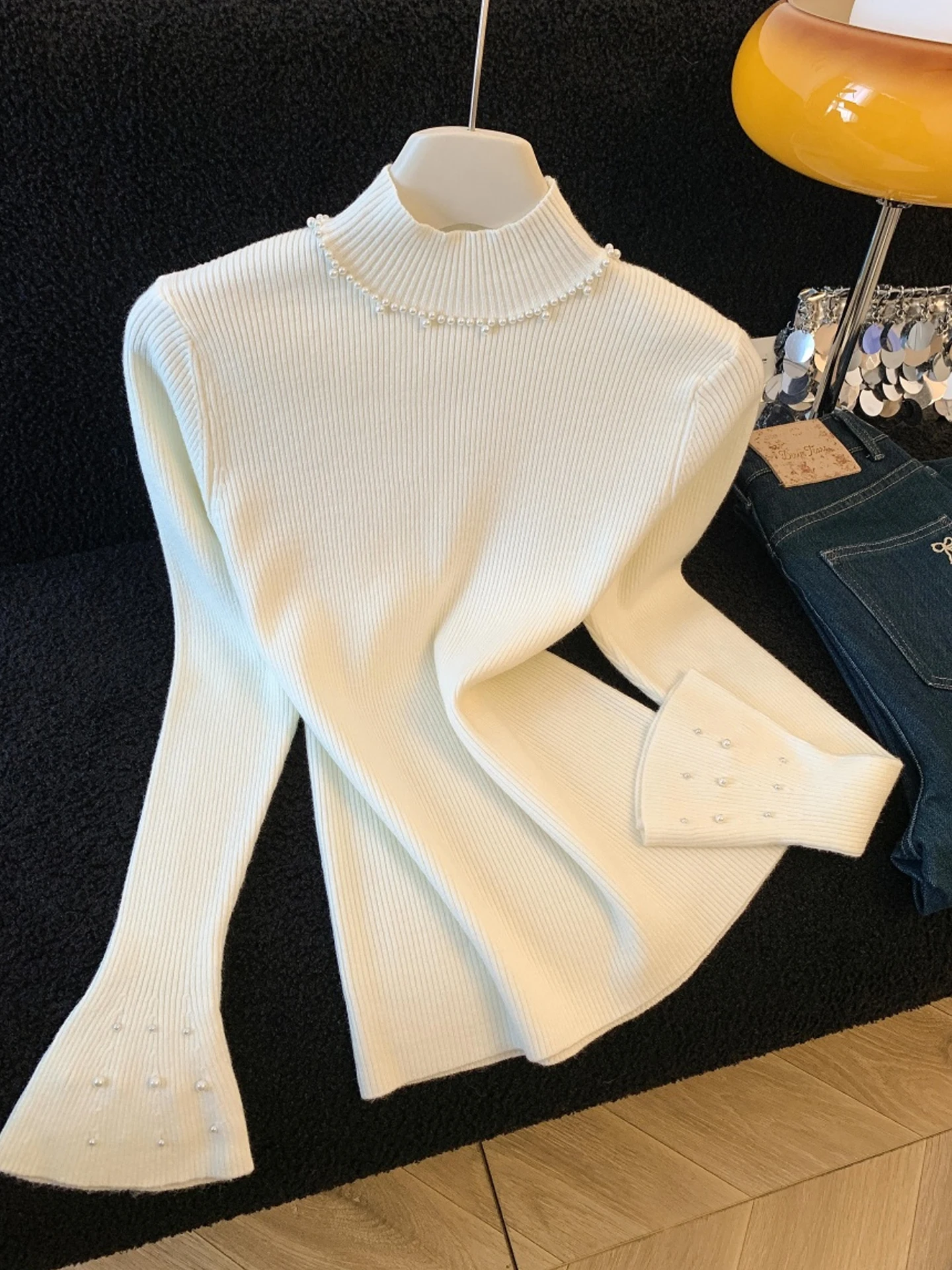 

Heavy Embellied Knitted Sweater Women's Faionable Winter Inner Wear Bell Sve f High Collar Knitwear Self-Kept Sle