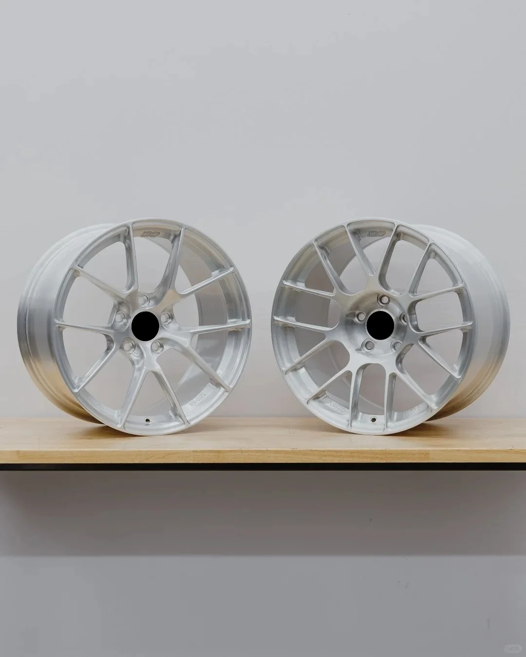 2 3 قطعة 18 20 22 24 26 بوصة طبق مقعر عميق سيارة مزورة سبائك الذهب الكروم عجلات 5x114.3 5x120 5x130 حافة #1