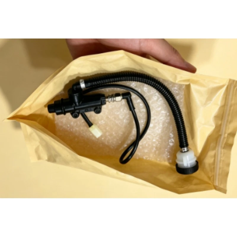 Rear Brake Upper Pump, Rear Fluid Brake Pump & Rear Oil Pump Body Assembly Suitable for BJ500 Motorcycle