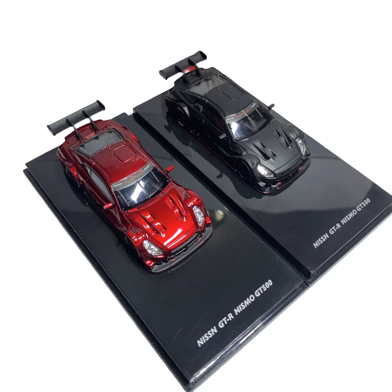 SPEED GT 1:64 NISSAN Nissan GT-R NISMO GT500 diecast alloy racing car model Boy Collection Toy Display piece Children's gift.