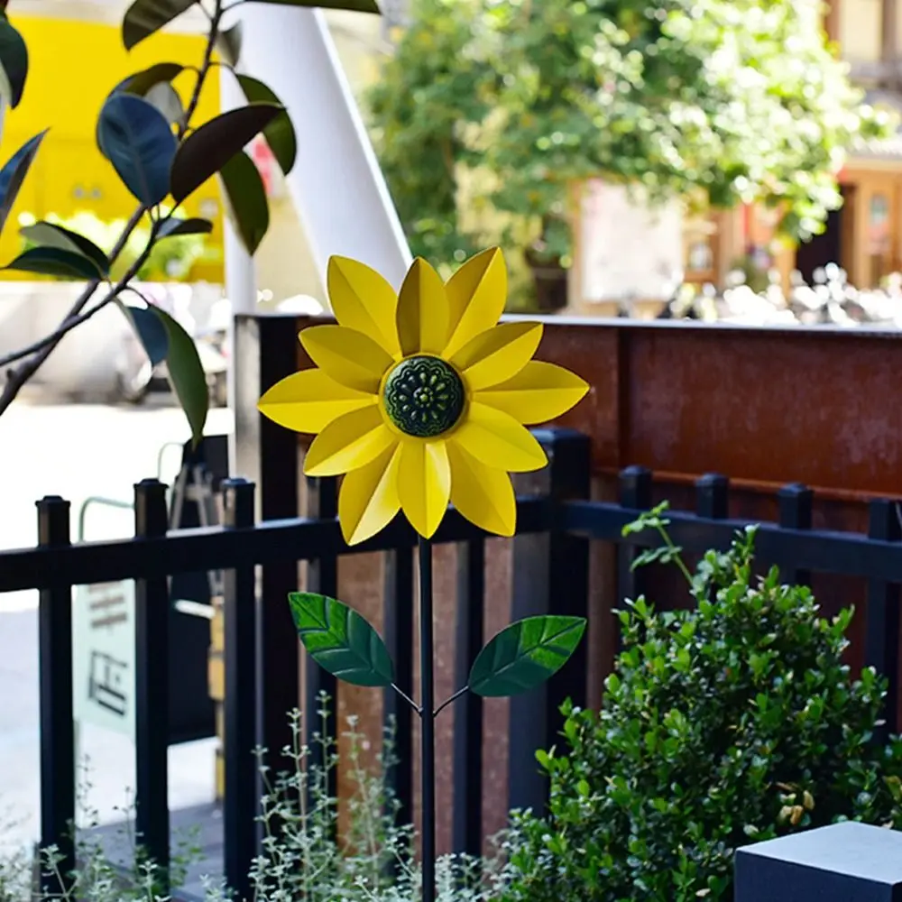 Garden Decorative Pile Rotating Garden Windmill Spinner Simulation Creative Flower Pinwheel Metal Flower Climbing Support Lawn