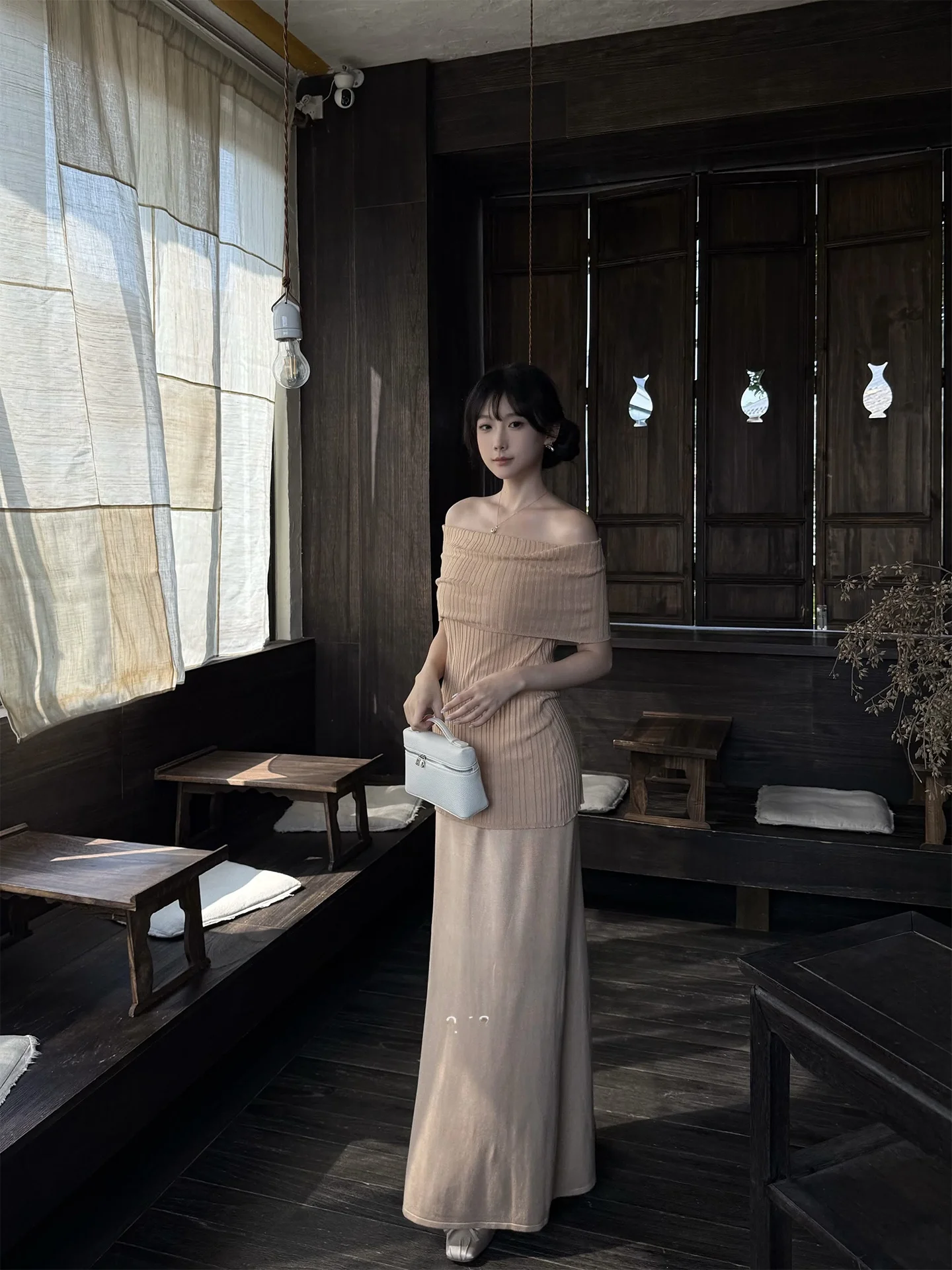 

WAYMODE Нежная вязаная юбка миди с разрезом для ранней весны, плиссированная юбка с высокой талией для женщин