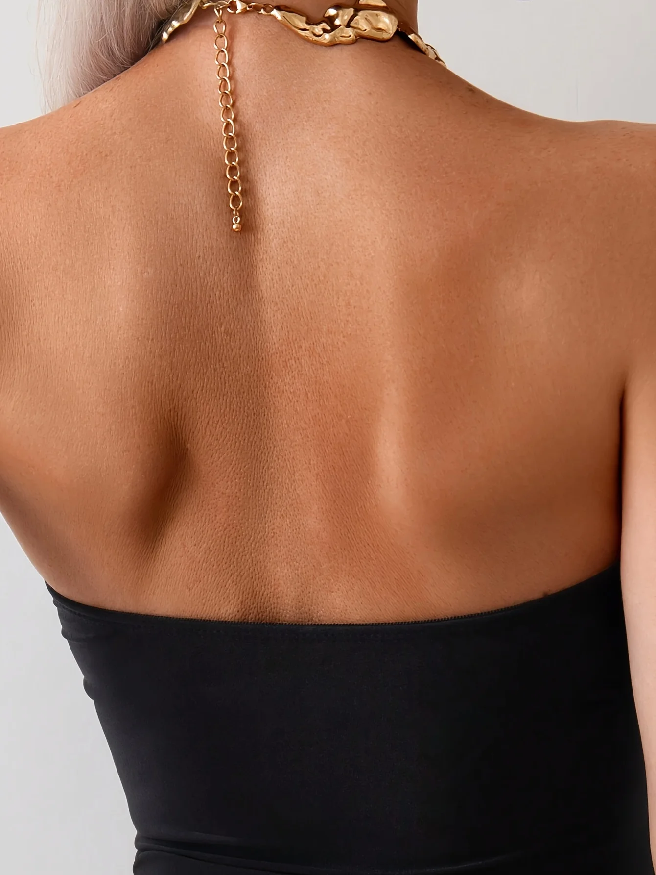 2026年新作の女性用セクシーなファッションワンピース水着は、海辺のリゾート、休暇旅行、ウォーターパークのアクティビティに最適です。