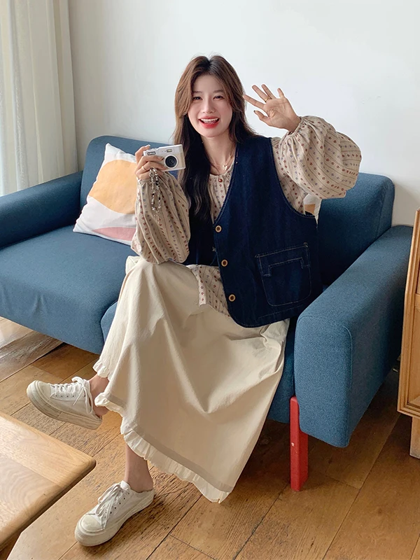 

Женский джинсовый комплект: жилет и юбка, повседневный, с цветочным принтом, из двух предметов, с высокой талией, рукавами-фонариками, круглым вырезом, на пуговицах, осенний