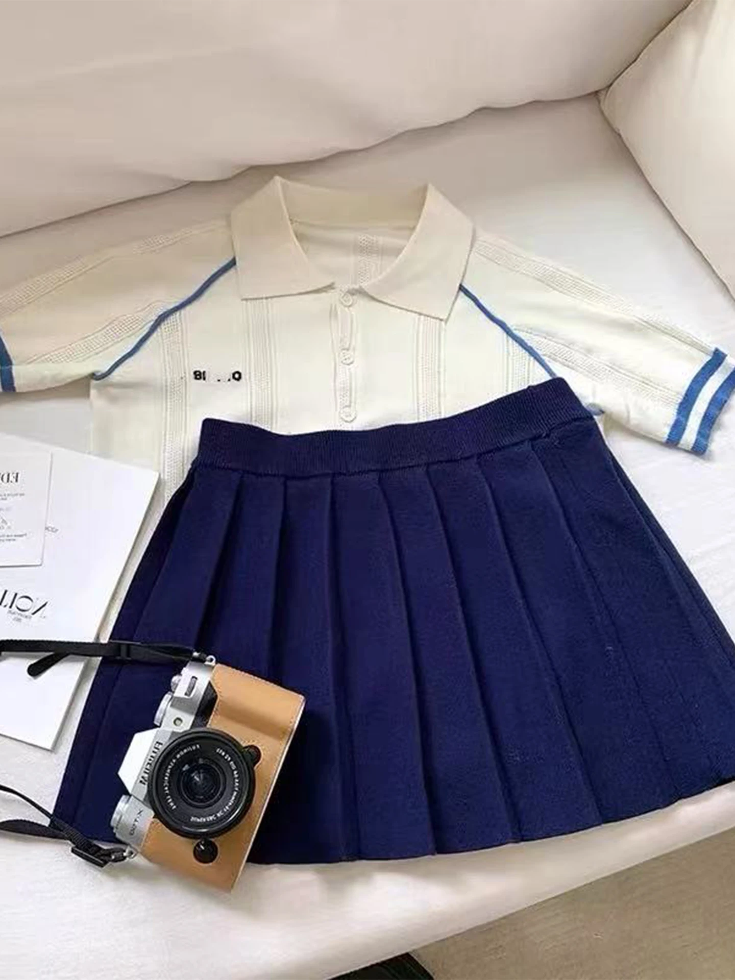 

Spring Summer Women's Small Fraance Sle Miu Collar Color Blo Knitted Top And ort Skirt Two Piece Set