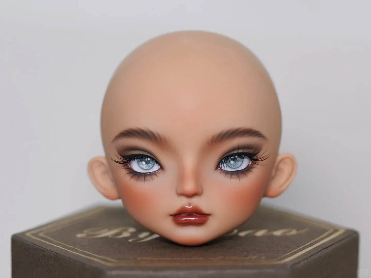 

New SD BJD 1/6 Daisy Amy Head Resin Mold with Beautiful Makeup for OB24 Girls Cool Blythe in Stock