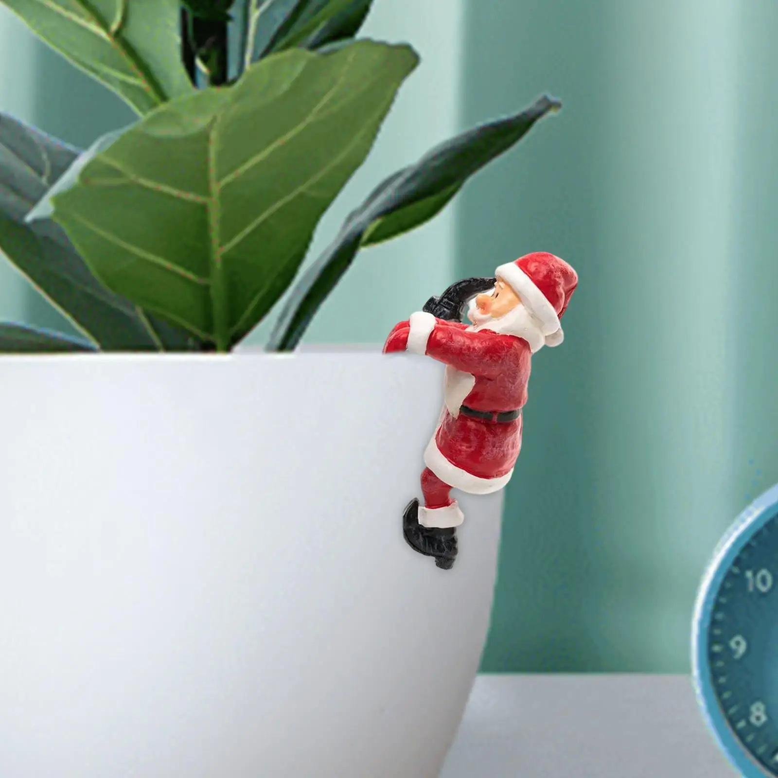 Santa Claus Flower Pot Hugger Figurine Plant Pot Decor Cute Flowerpot Micro Landscaping Decor Miniature Figurine for Terrarium