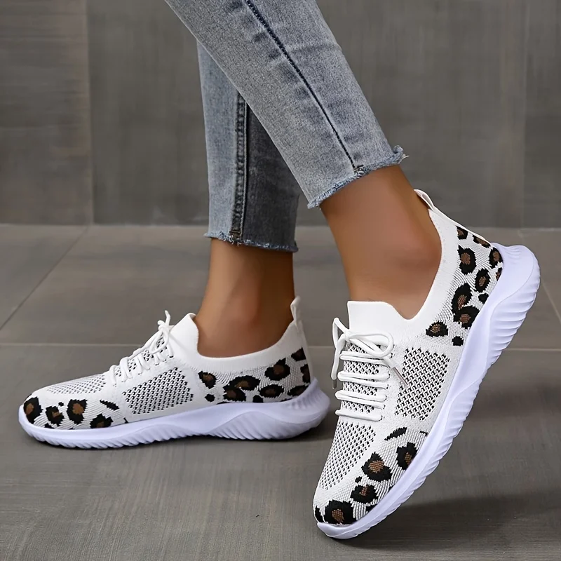 Zapatillas de deporte de malla transpirable con estampado de leopardo para mujer, zapatos planos de punto antideslizantes, ligeros, cómodos para