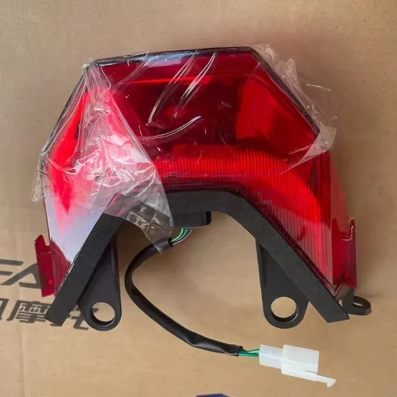Motorcycle Parts Rear Taillight Brake Light Lamp For LIFAN 200cc KPT200 LF200-10L LF200-10D Tail Light KPT 200