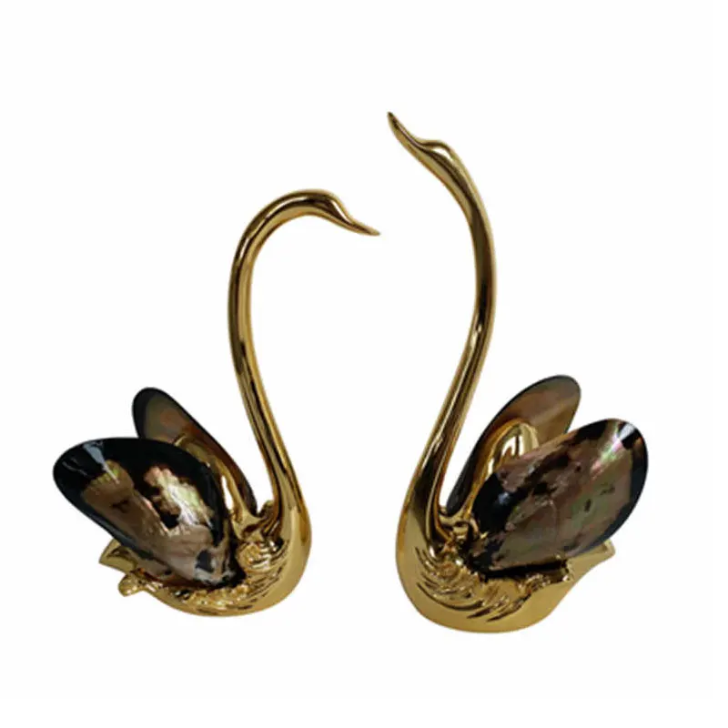 

Shell swan ornament, a pair of living room TV cabinet decorations, wedding gifts for girlfriends