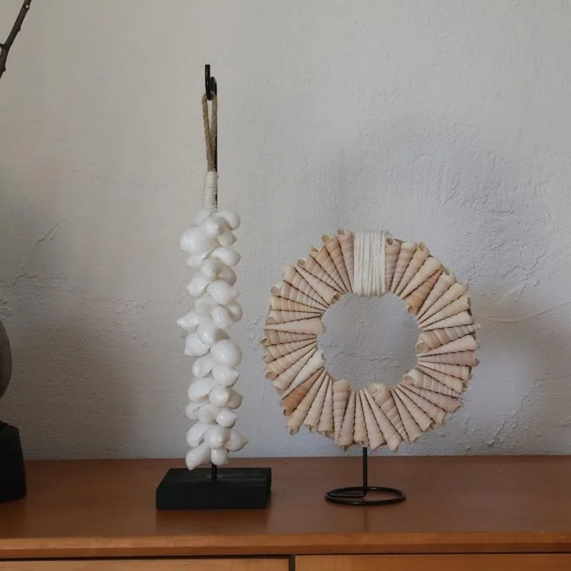Nordic Style Artisanal Seashell Creative Study Room Wall Niche Bar Cabinet Decoration Handcrafted Marine Decor Fashionable Gift