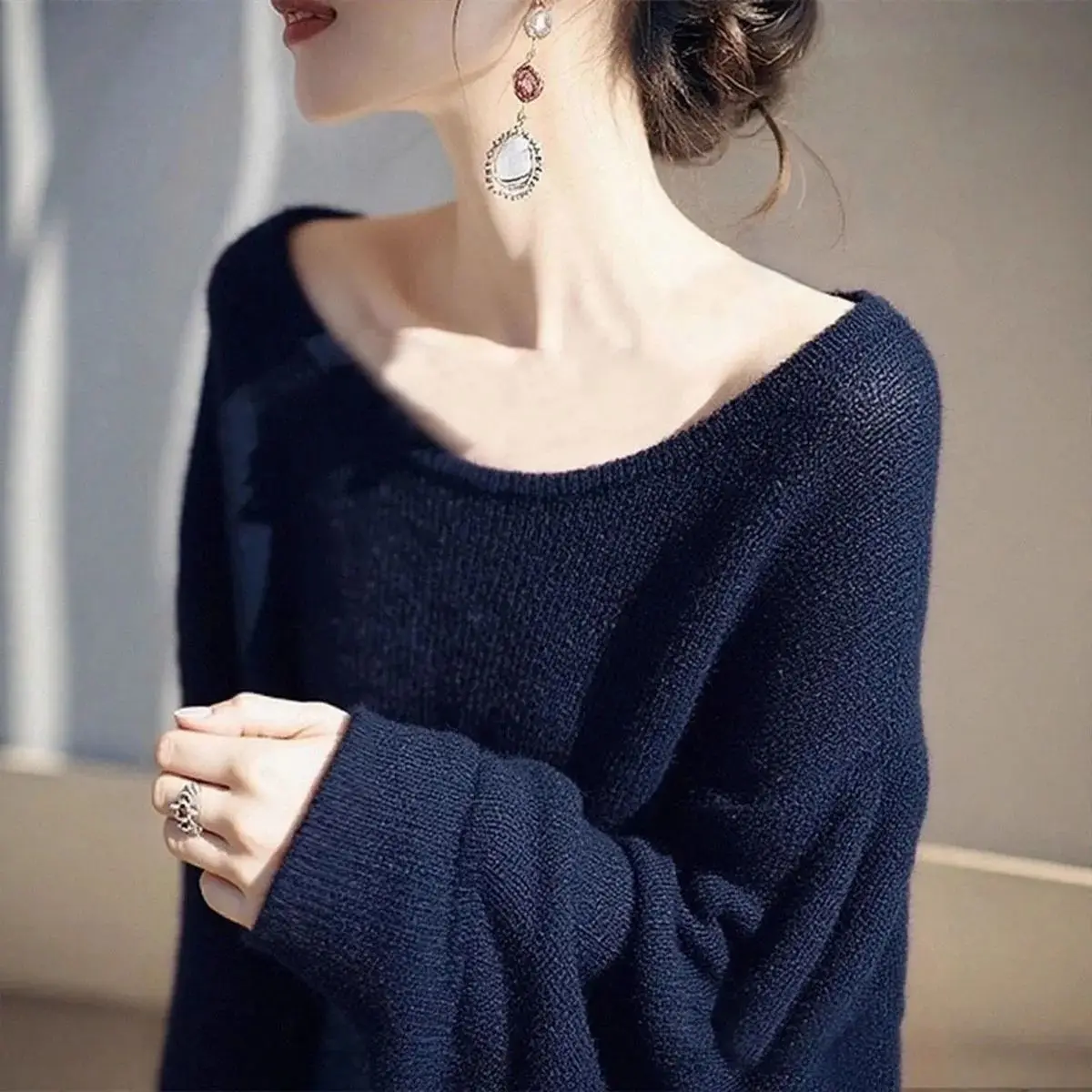 

Navy Blue Knitted Sweater for Women 2025 New Collection Lazy Style High-end Feeling Korean Atmosphere Early Autumn Outfit