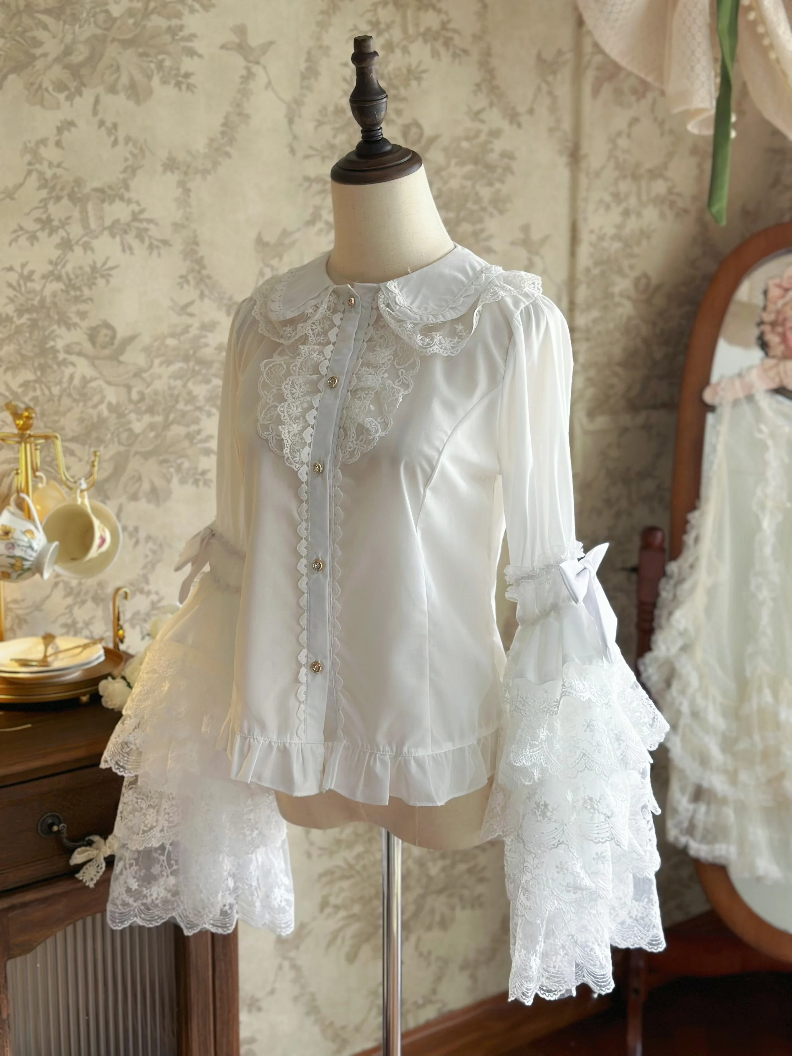 Jelly Girl Lolita Ji Sleeve Shirt with Versatile Inside Gorgeous Ancient Doll Lace Horn Sleeve Womens Tops and Blouses