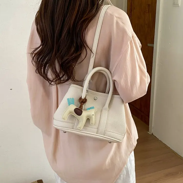 

Luxury Leather Women Bag Classic Paris Designer Bag Elegant Vintage Casual Tote Bag Trendy Crossbody Messenger Bag Daily Fashion