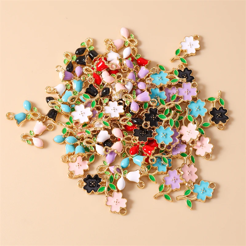 10 Stück niedliche, bunte Emaille-Blumenanhänger zum Basteln von Halsketten, Ohrringen, Armbändern, DIY-Bastelarbeiten und Schmuckaccessoires – Detail 4
