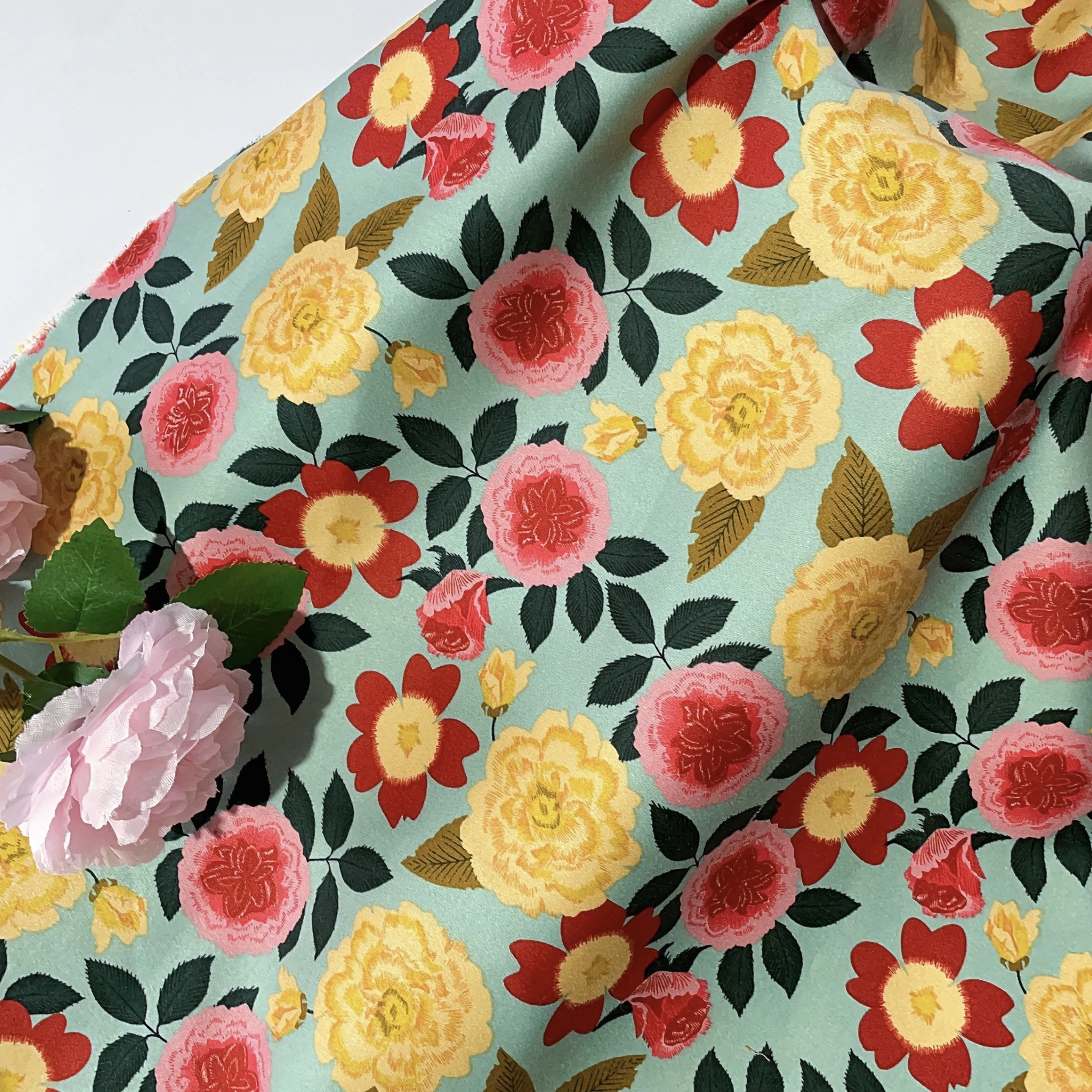 

Винтажная атласная ткань с цветочным принтом, 100% хлопчатобумажная ткань, высококачественный атласный текстиль для домашнего декора, шитье, пошивка, ремесленные проекты