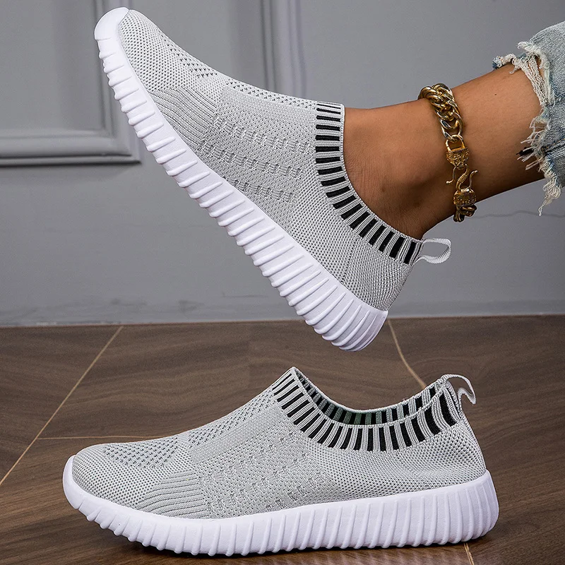 Women Casual Sneakers Mesh Breathable Sport Shoes for Woman Vulcanized Shoes Summer Female Socks Walking Shoes Woman Footwear