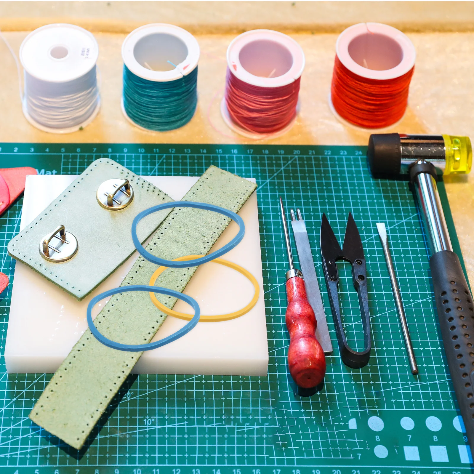 

60Pcs Multi-Color Rubber Bands Stretch Elastic Bands for Geoboards School Office Home Supplies Elastic Rubber Ring for Office