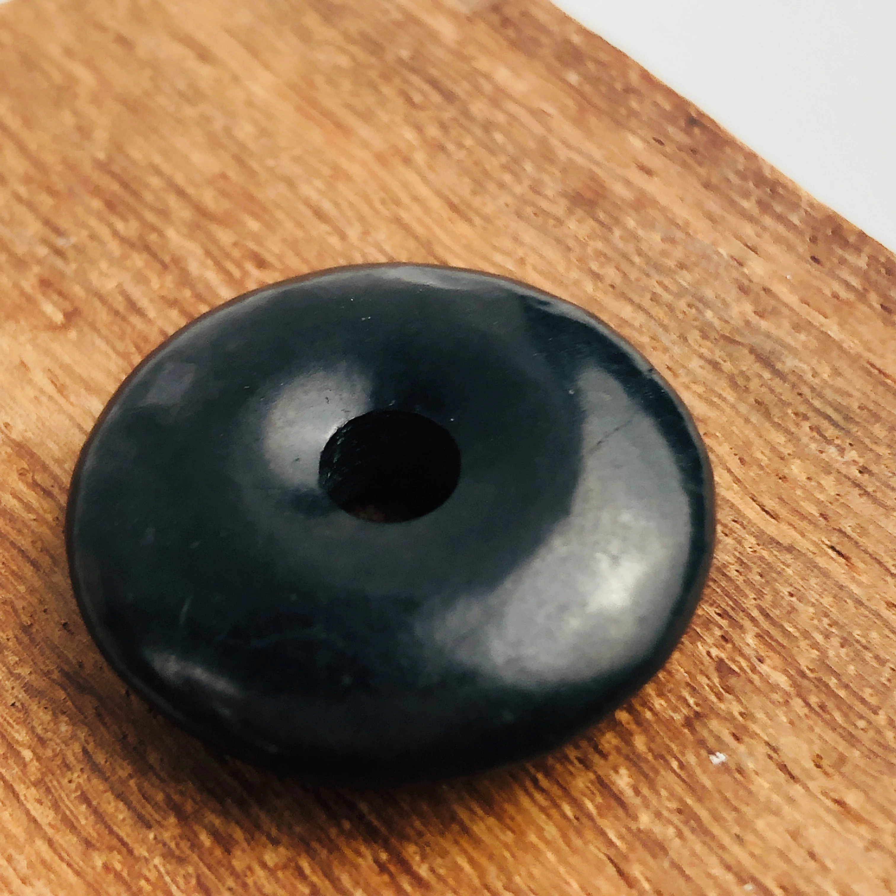 CHENYISHI 50%-70% Carbon Shungite Donut Pendant Suitable for DIY Jewelry Making Necklace