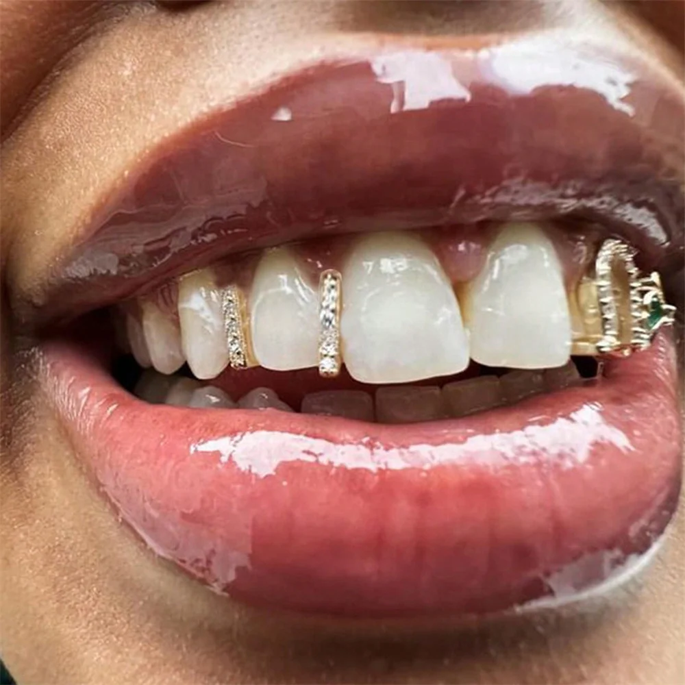 Anztilam 3-Teeth Set Iced Out Grillz Full Zircon Tooth Shine Grills Men Women Hip Hop Tooth Grills Caps Brass Fashion Jewelry