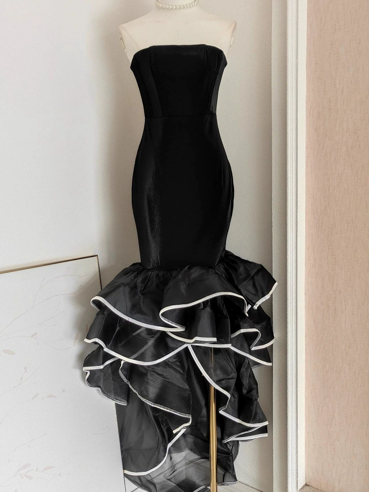 

2025 new French niche design organza fishtail ruffle stitching fishbone tube top dress-GZXX149