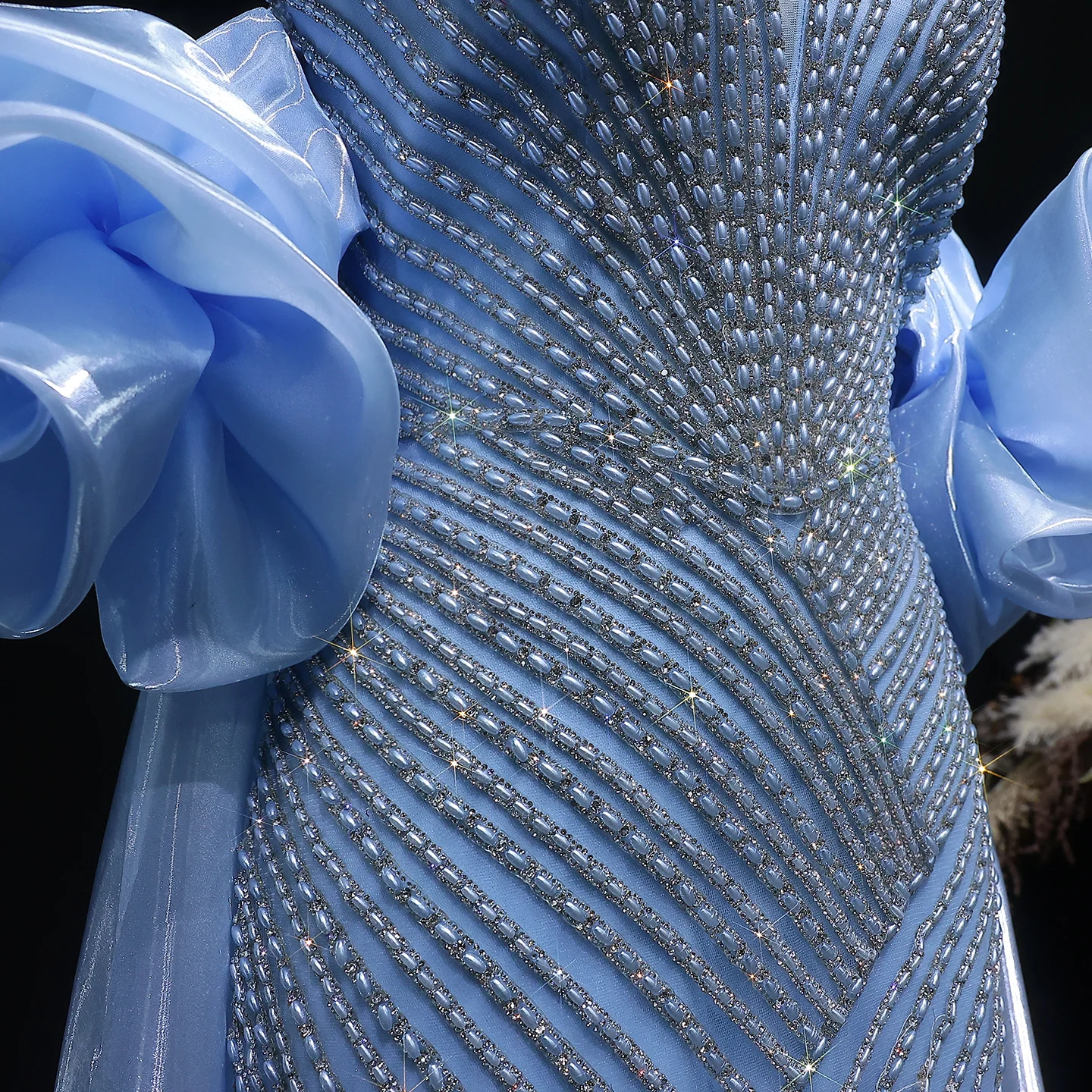Sharon Said Dubai Luxuriöses Einschultriges Abendkleid mit Langer Schleppe, Stark Perlenbestickt, Saudi-Arabisches Damen-Abendkleid SS016 Maßanfertigung – Detail 6