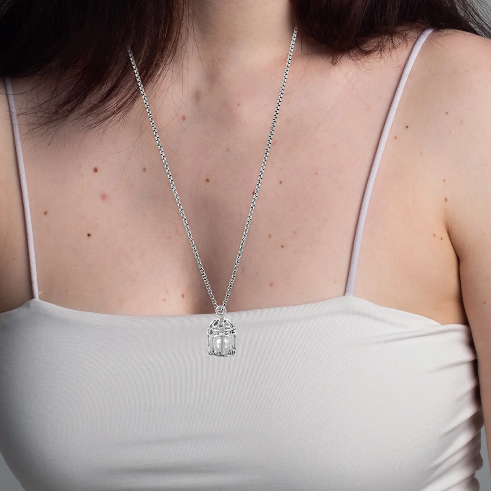 

3 Pcs Birdcage Locket Pendant Alloy Essential Oil Diffuser Jewelry Bead Cage Charm for Necklaces Bracelets Earrings