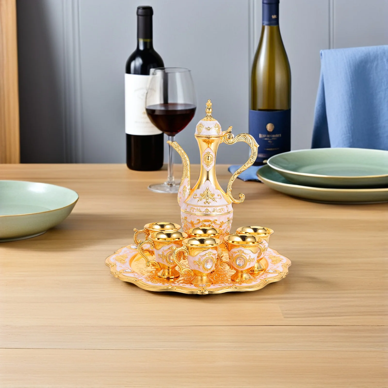 

1 Set Palace-Inspired Vintage Chalice Cup Set 250Ml 30Ml With Metal Embossed Goblet Decanter Tray For Retro Party Wedding Home