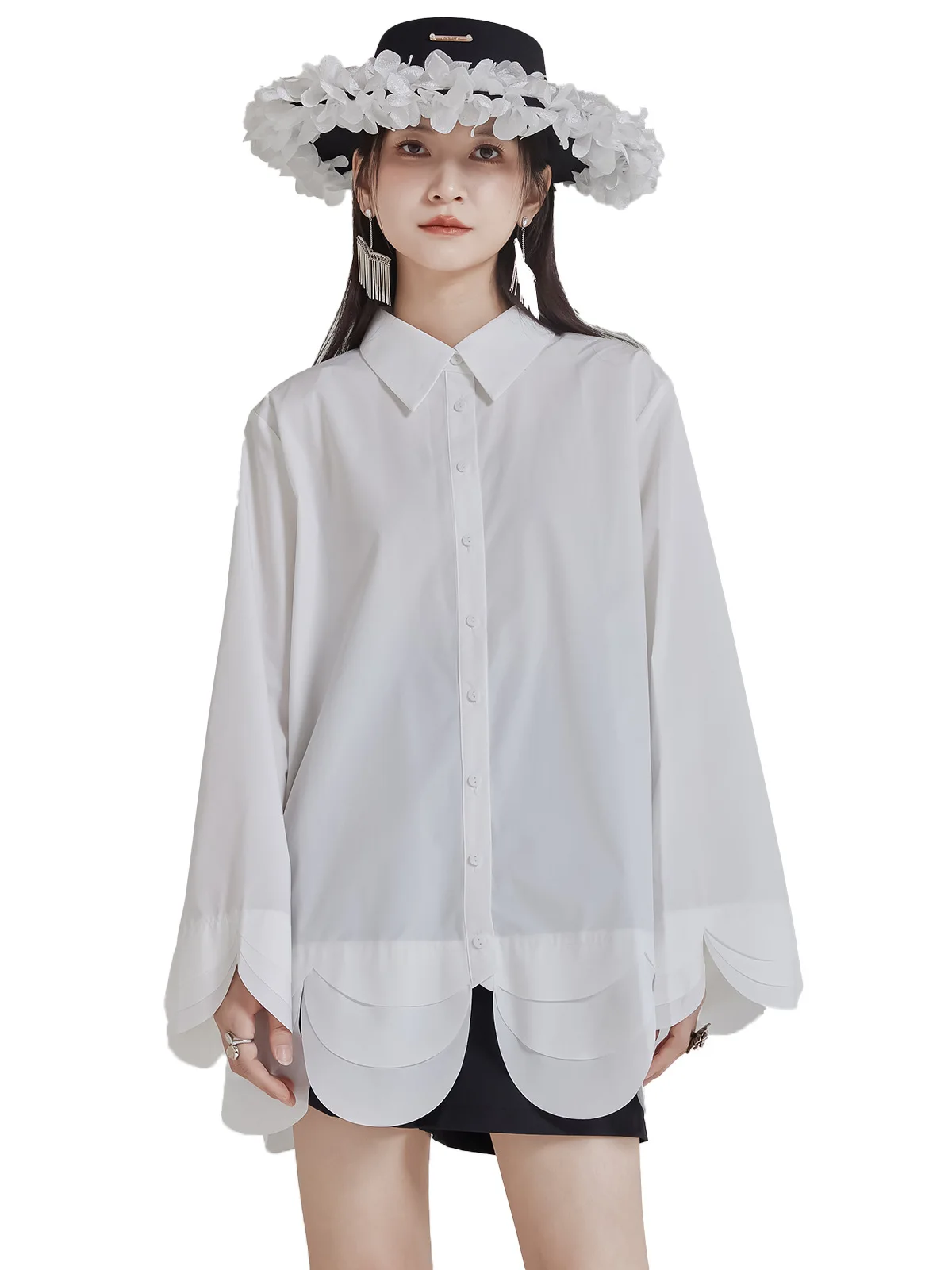 Chemise à manches pétales pour femmes, ourlet Ultra large, décoration de boutons, haut mi-long en coton, élément de mode Simple, chemise de styliste pour femmes