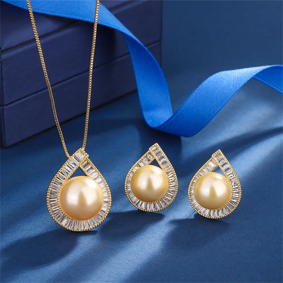 

Inlaid With Light Gold Pearl Geometric Diamond Textured Jewelry Set 16mm14mm Luxury Necklace Earring Stainless Steel Jewelry Set