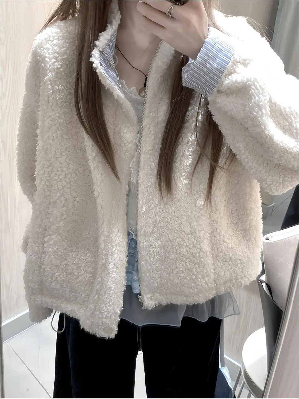 

Thickened Lamb Fur Jacket Women's Warm Outerwear Unique Stylish Winter Coat Sweet Style Loose Fit Long Sleeve Zipper Closure