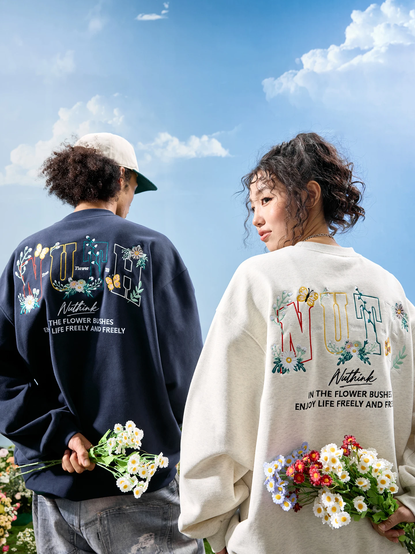 

Свитшот Nuthink American Style с вышивкой, круглым вырезом и флисовой подкладкой, новинка весны 2026