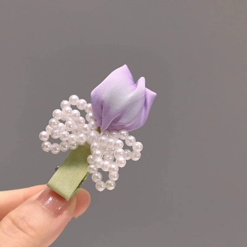 여자의 부드러운 진주 Bowknot 헤어 클립 꽃 머리핀 측면 앞머리와 이마 장식 우아한 액세서리